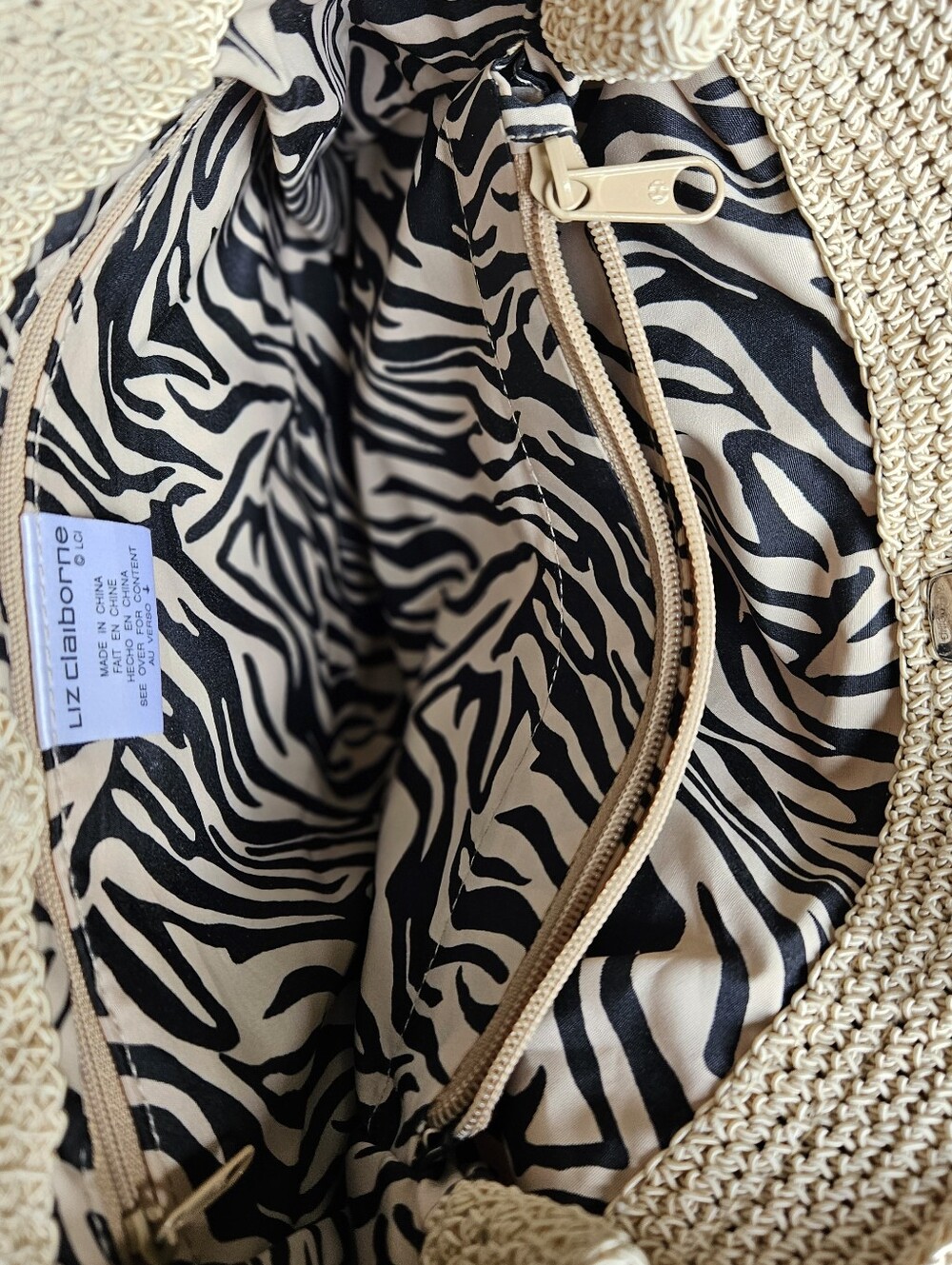 Liz Claiborne Woven Tote With Chunky Handle - Picture 5 of 7